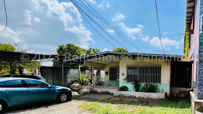 Prime Lot in Parque Lefevre